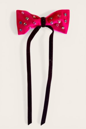 Pembe taşlı fiyonk